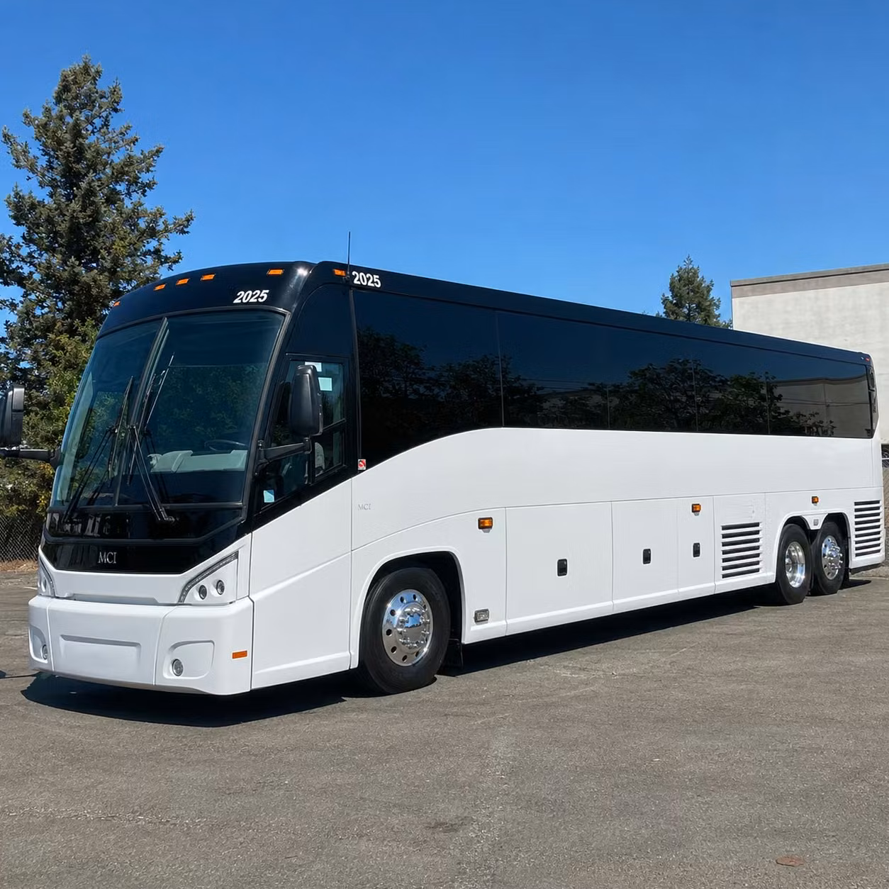 long distance trips from south fulton to florida tennessee and the carolinas are easy with a charter bus