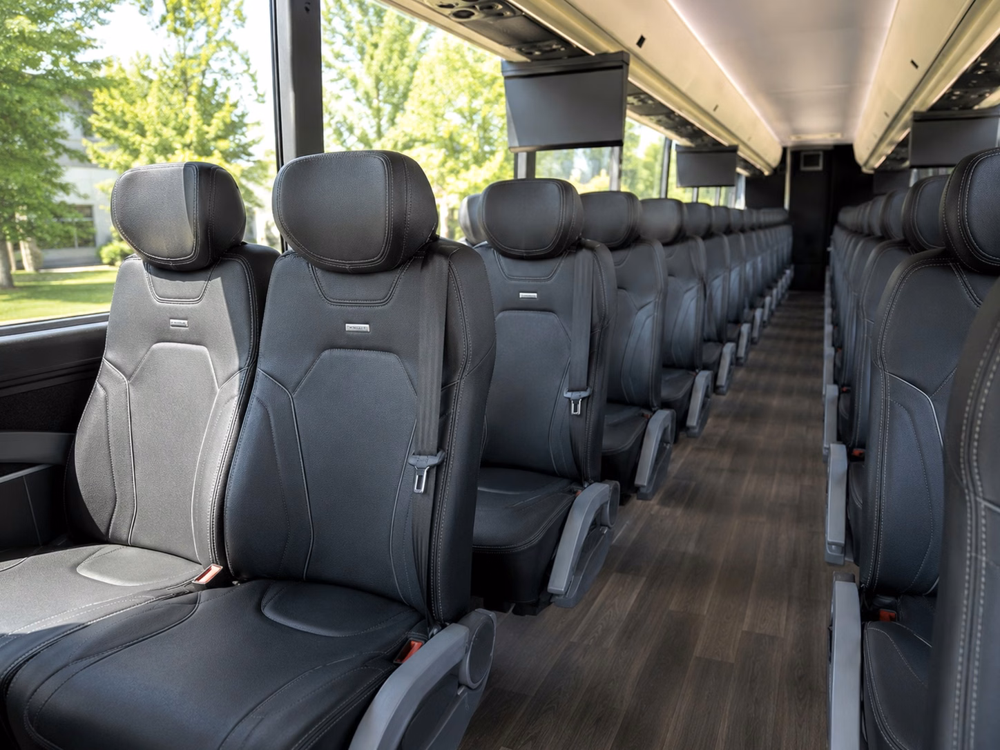 shuttle fans to state farm arena for hawks and dream games