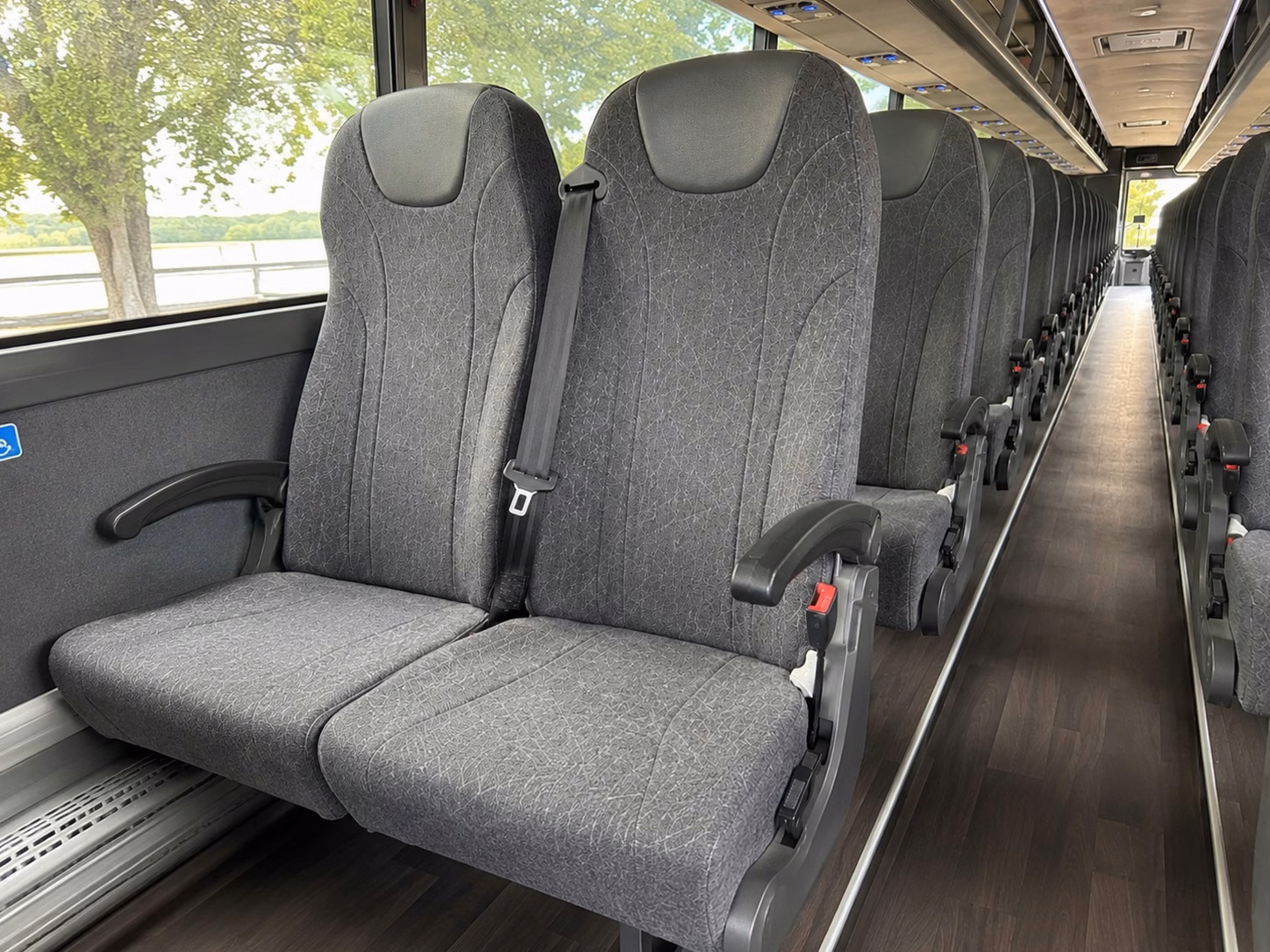 south fulton wedding guest shuttles between hotels and your venue